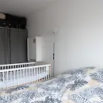 Bright Apartment - Close To Place De La Nation